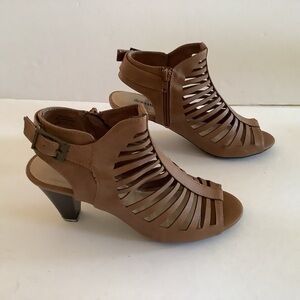 Dress Barn Rylee Tan Faux Leather Cutout Heels Size 7 Sandals Slingback Booties